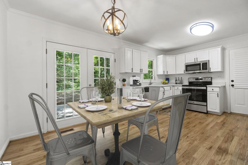 Property image 2 at 18 Kathryan Court, Greenville, SC 29605