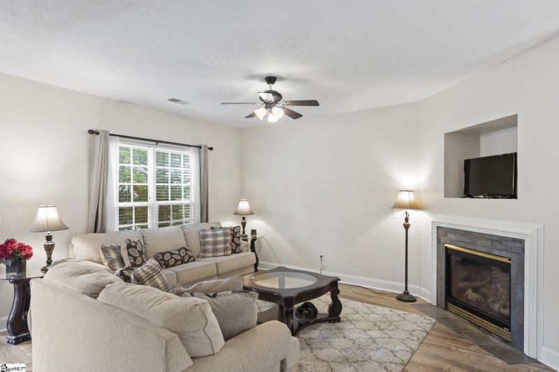Property image 5 at 505 Laurel Meadows Parkway, Greenville, SC 29607