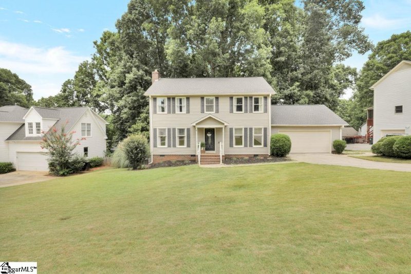 111 Fox Hollow Court