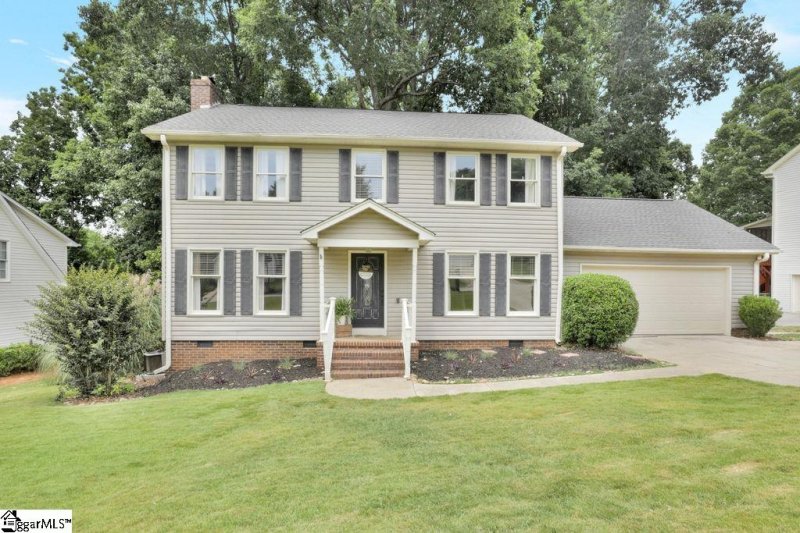 Property image 4 of 111 Fox Hollow Court in Hunters Woods, Simpsonville, SC 29680