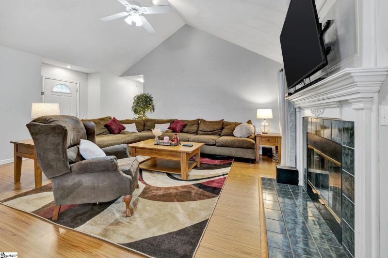 Property image 2 at 138 Hatteras Lane, Simpsonville, SC 29680