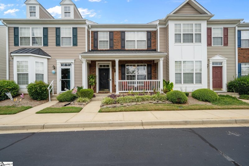 15 Stratus Court