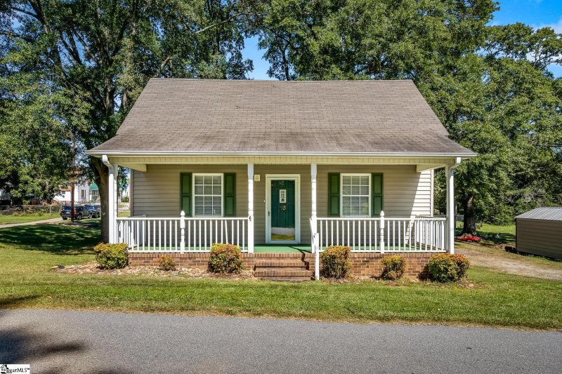 16 Adger Street
