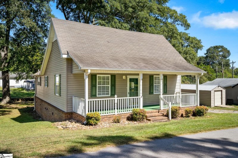Property image 4 at 16 Adger Street, Pelzer, SC 29669