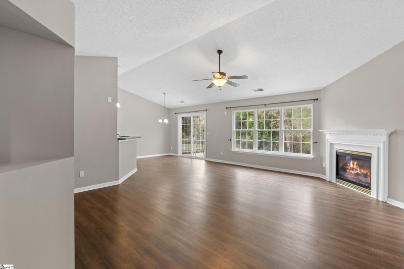 Property image 4 at 532 Laurel Meadows Parkway, Greenville, SC 29607