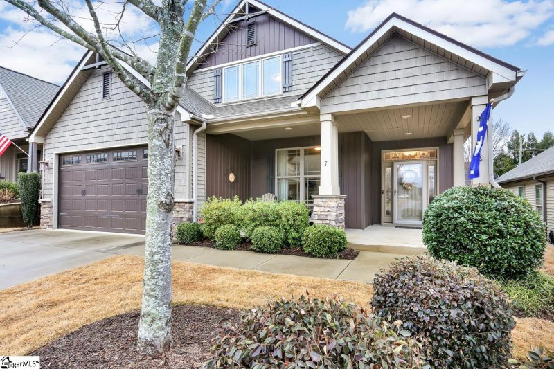 7 Ashler Drive