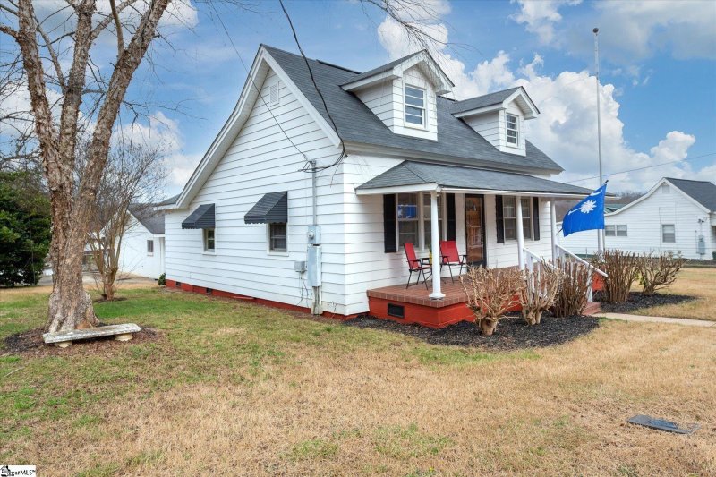Property image 3 at 9 Guy Street, Pelzer, SC 29669