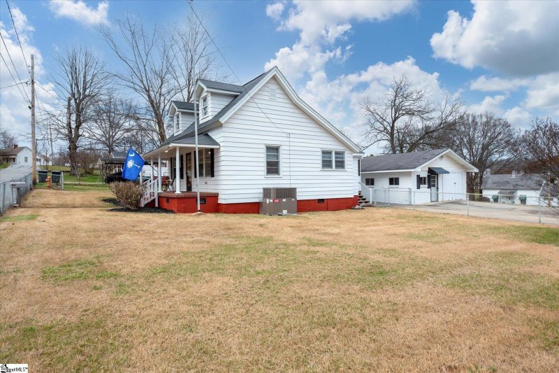 Property image 4 at 9 Guy Street, Pelzer, SC 29669