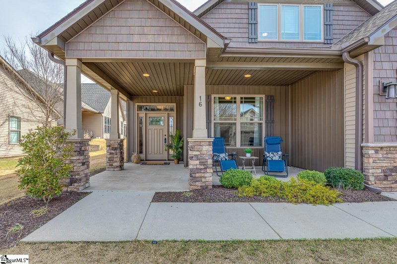 Property image 3 at 16 Bradstock Drive, Greer, SC 29650