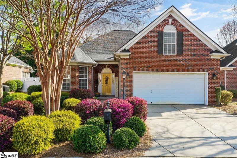 112 Lansfair Way