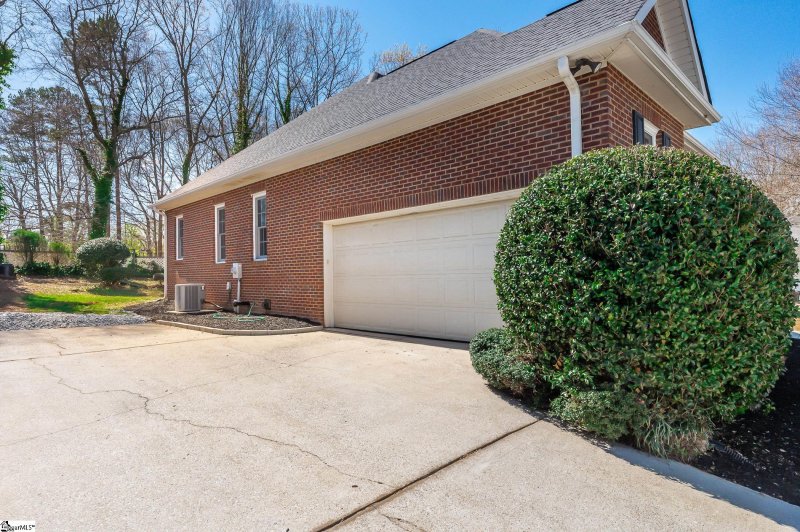 Property image 2 at 505 Hudders Creek Way, Simpsonville, SC 29680