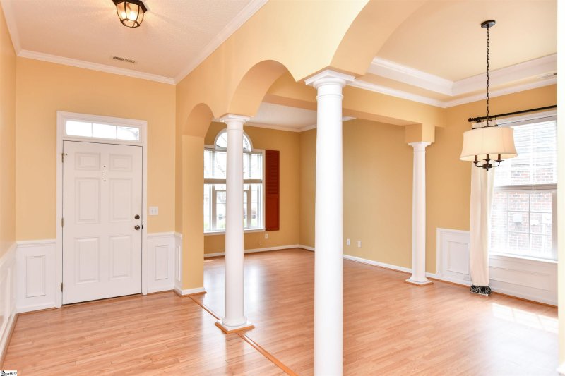 Property image 2 at 207 Lansfair Way, Greenville, SC 29607