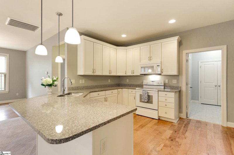 Property image 3 at 603 Castlestone Drive, Greer, SC 29650