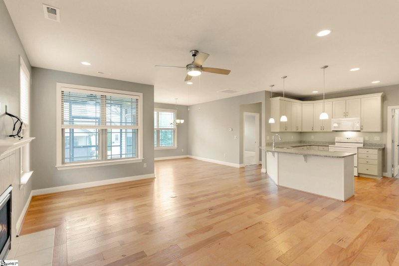 Property image 4 at 603 Castlestone Drive, Greer, SC 29650