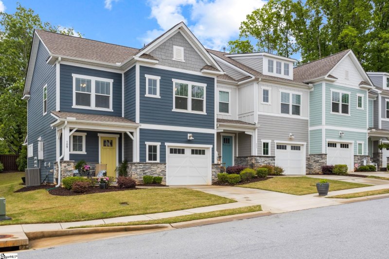 Property image 2 at 109 Coogan Lane, Greer, SC 29650-2698