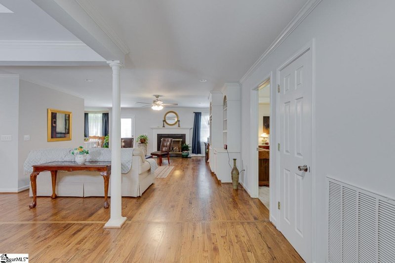 Property image 4 at 521 Davenport Road, Simpsonville, SC 29680