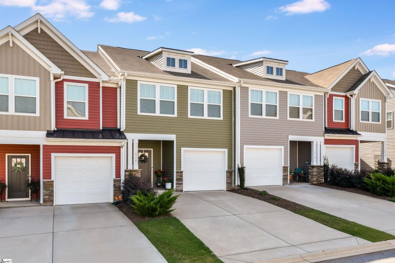 Property image 2 at 212 waverton Drive, Greer, SC 29650