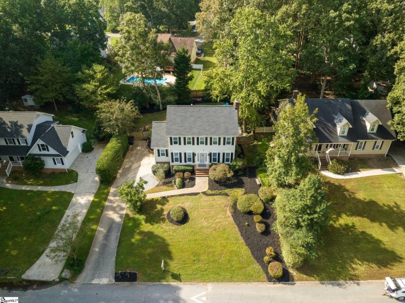 Property image 5 at 221 Hunters Woods Drive, Simpsonville, SC 29680