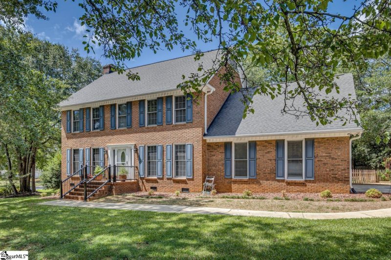 801 HUNTERS HILL Road