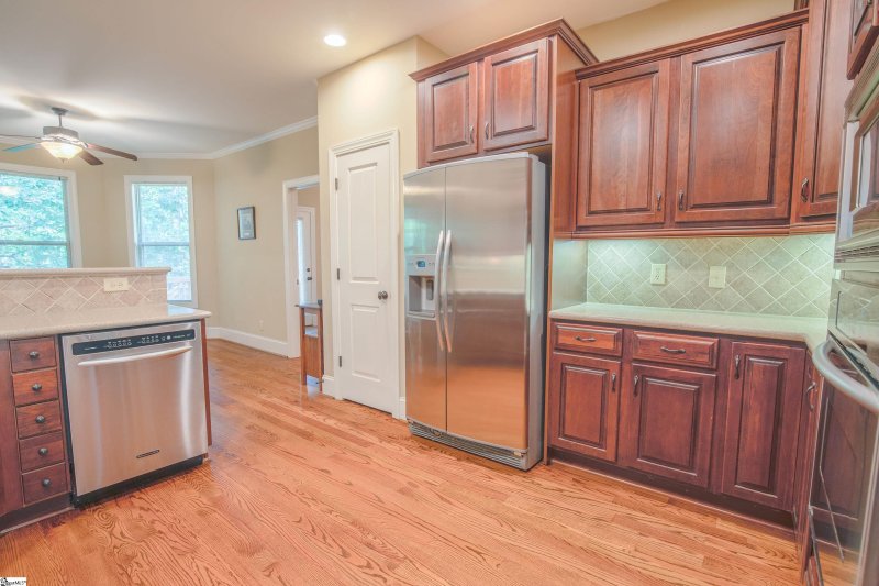 Property image 3 of 229 Yorkswell Lane in Braemor, Greenville, SC 29607