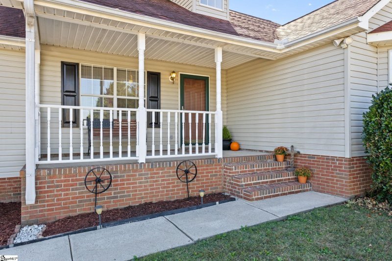 Property image 4 of 1 Scottbine Court in Panorama Farms, Greer, SC 29651