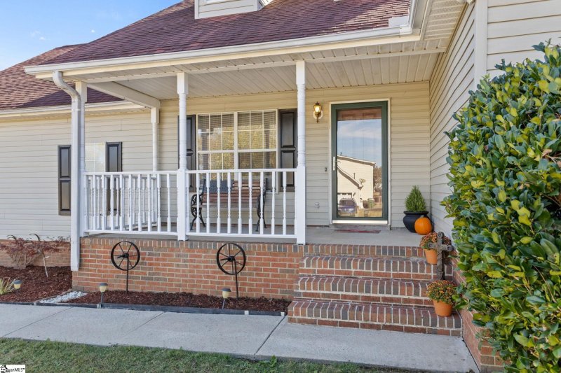 Property image 5 of 1 Scottbine Court in Panorama Farms, Greer, SC 29651