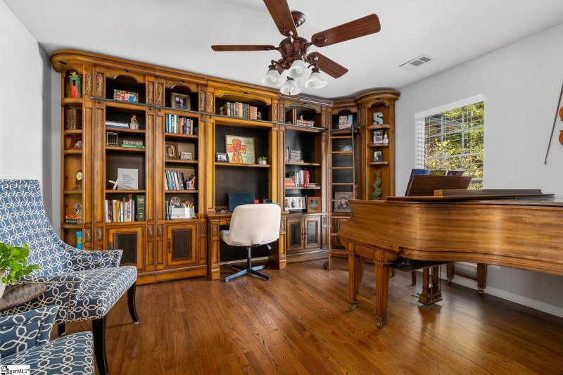 Property image 5 of 281 Byars Street in Woodland Hills, Greer, SC 29651