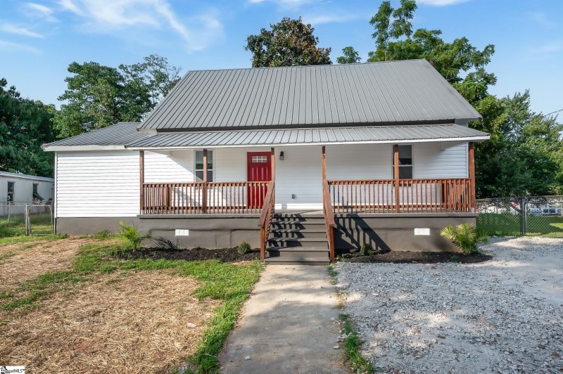 3 McCaughrin Street