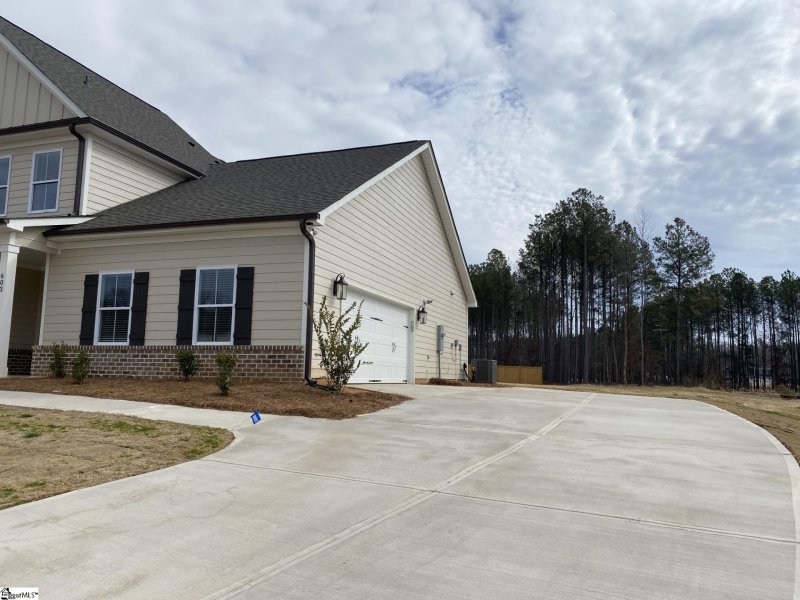 Property image 2 at 603 Still Wood Trail, Fountain Inn, SC 29644