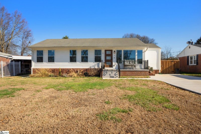 1 Farmington Road