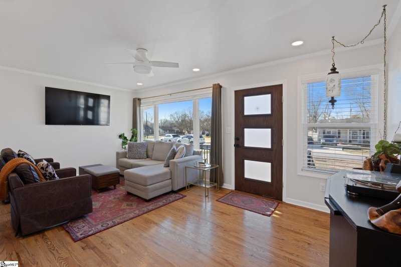 Property image 4 at 1 Farmington Road, Greenville, SC 29605
