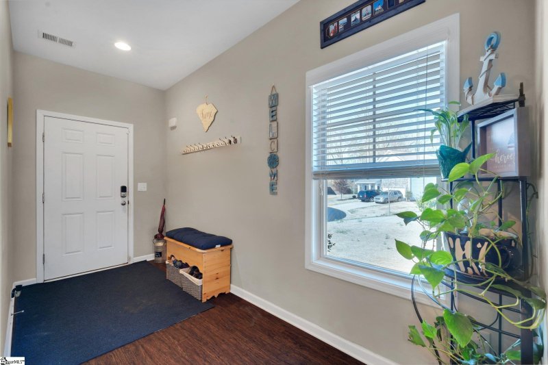 Property image 3 at 304 Rossmoor Court, Duncan, SC 29334