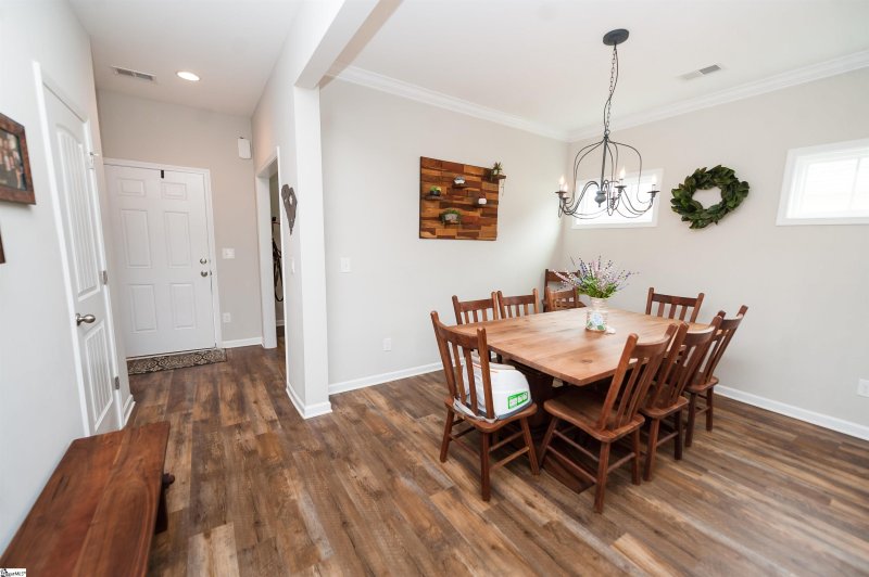 Property image 2 at 182 Viewmont Drive, Duncan, SC 29334