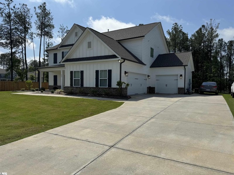 Property image 2 at 403 Wood Mist Lane, Fountain Inn, SC 29644