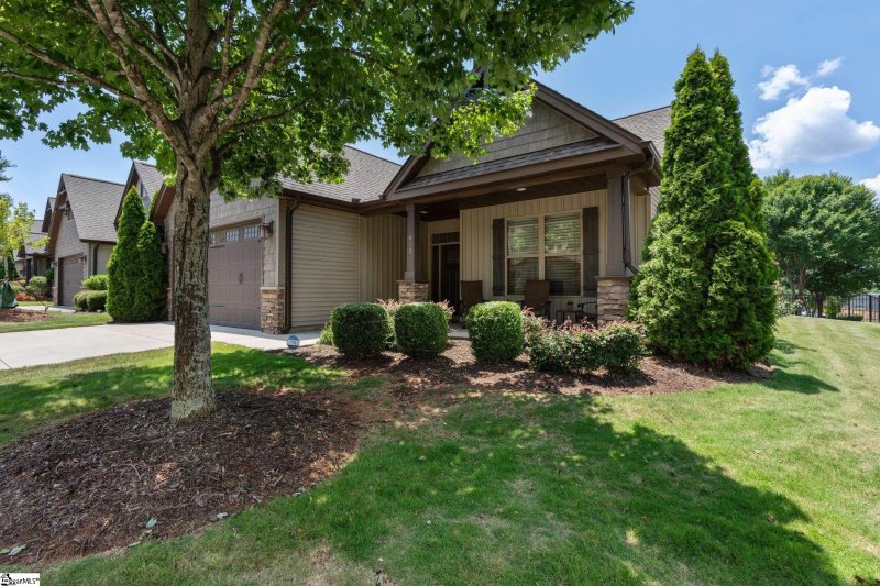 Property image 2 at 613 Castlestone Drive, Greer, SC 29650
