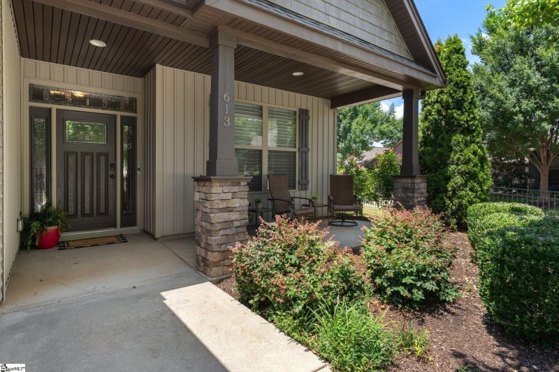 Property image 4 at 613 Castlestone Drive, Greer, SC 29650