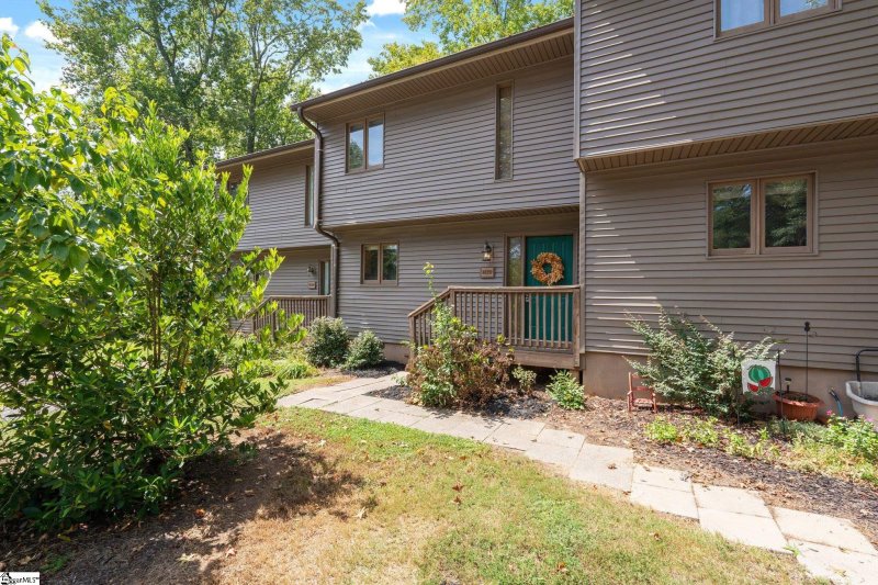Property image 2 at 100 Stallings Road, Taylors, SC 29687