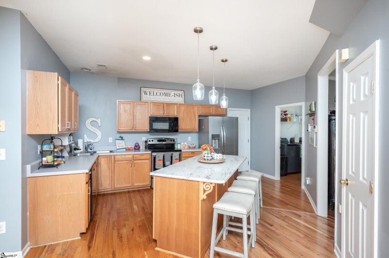 Property image 5 at 815 Laurel Meadows Parkway, Greenville, SC 29607