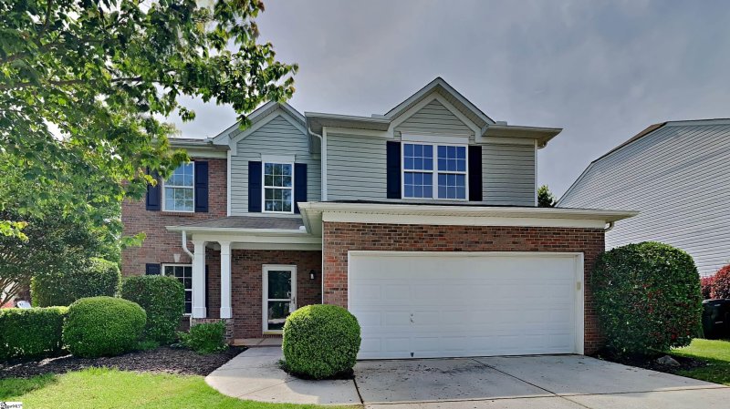 6 Golden Acre Court