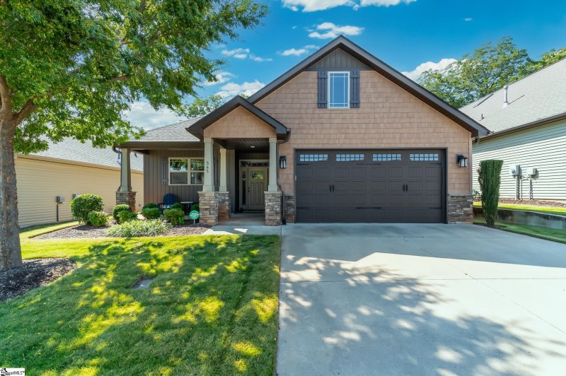 Property image 2 at 545 Ashler Drive, Greer, SC 29650