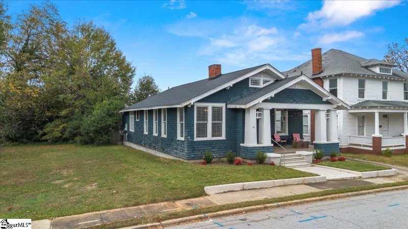 Property image 2 at 256 Hydrick Street, Spartanburg, SC 29306