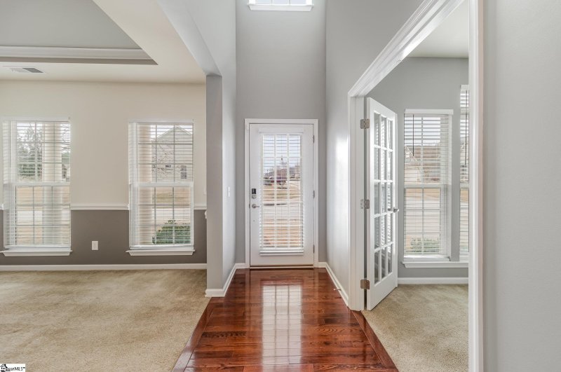 Property image 2 at 394 Shoreline Boulevard, Boiling Springs, SC 29316