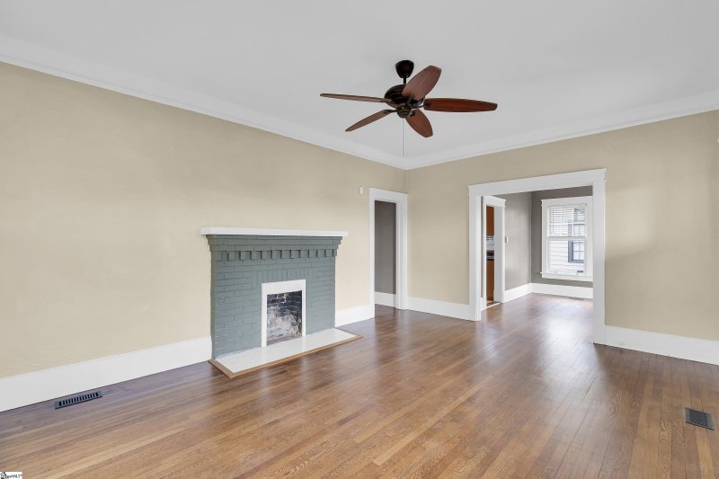 Property image 5 of 197 Brookwood Terrace in Hampton Heights, Spartanburg, SC 29306
