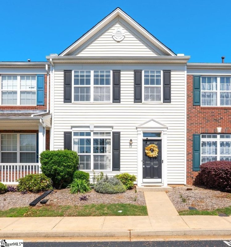 5 Stratus Court