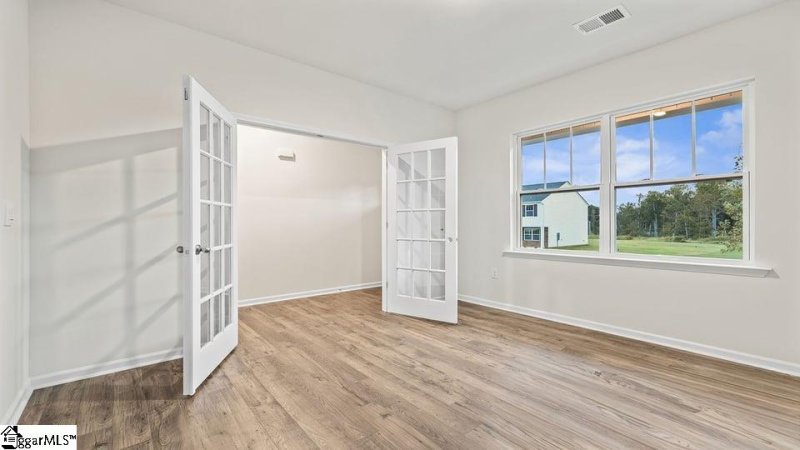 Property image 3 of 1316 Salix Court in Woodhaven, Spartanburg, SC 29303