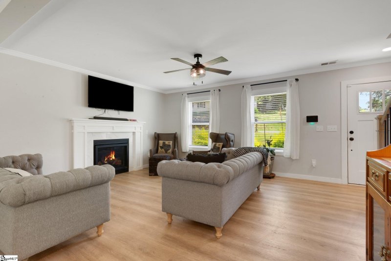 Property image 3 at 122 Hunters Woods Drive, Simpsonville, SC 29680