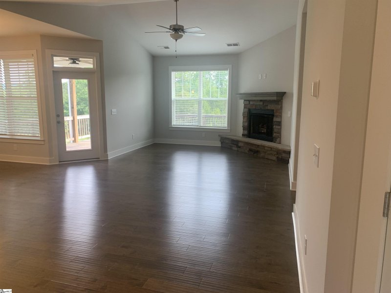 Property image 3 of 209 Claridge Way in Covington, Greer, SC 29651