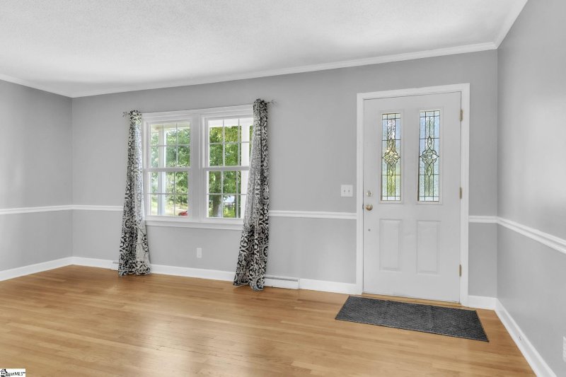 Property image 4 of 6 Kathryan Circle in Chestnut Hills, Greenville, SC 29605