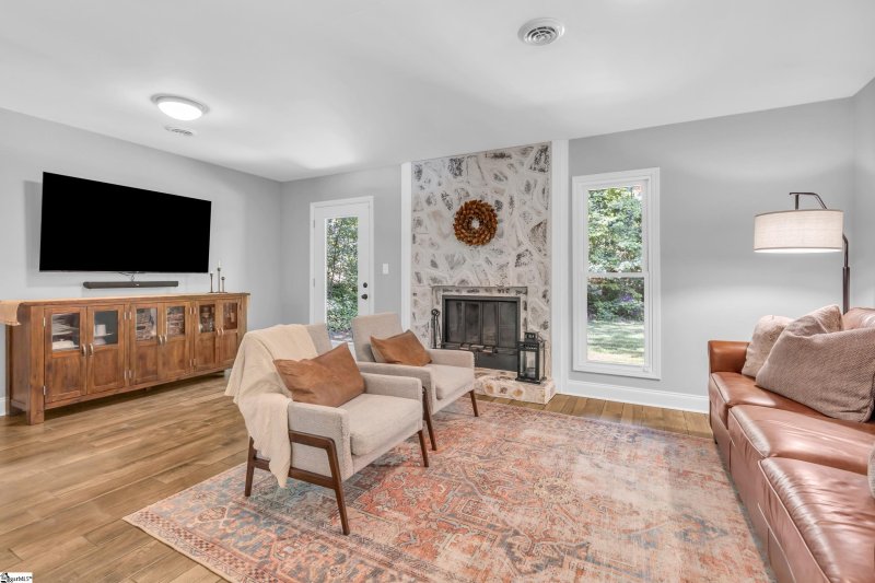 Property image 4 at 150 Stallings Road, Taylors, SC 29687