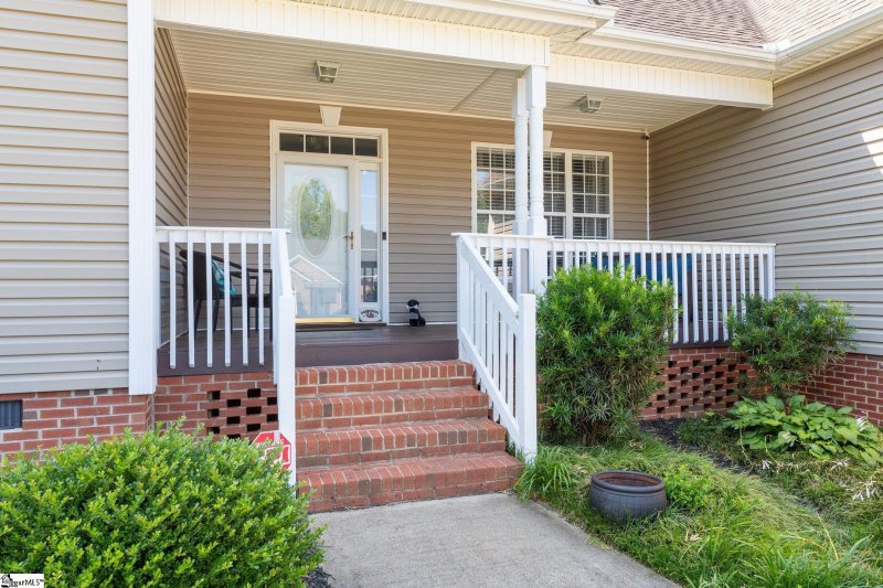 Property image 4 at 6 Nakkol Drive, Simpsonville, SC 29680
